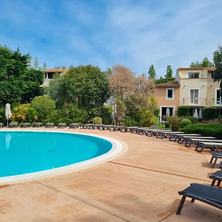 Le Hameau Yourhosthelper Ferienhaus Hyères