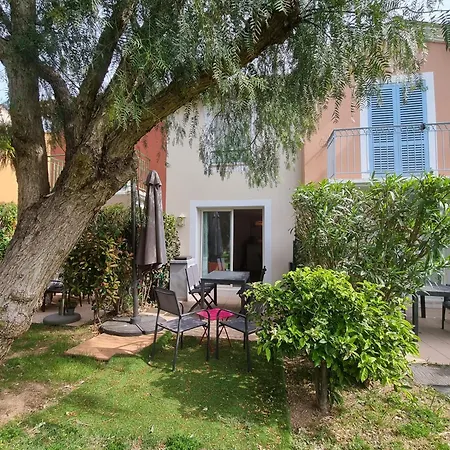Ferienhaus Le Hameau Yourhosthelper *
